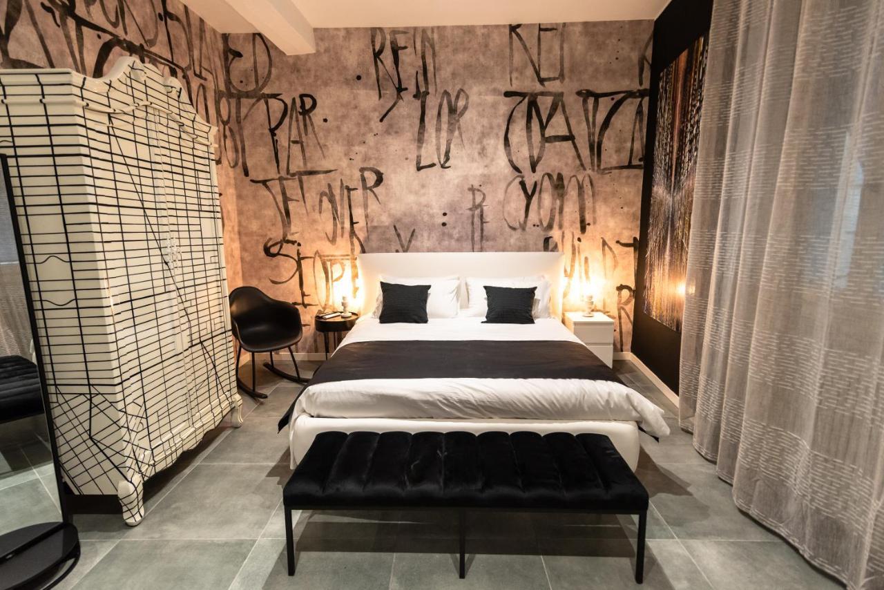 Casa Del Profumo Hotel เปียเชนซา ภายนอก รูปภาพ