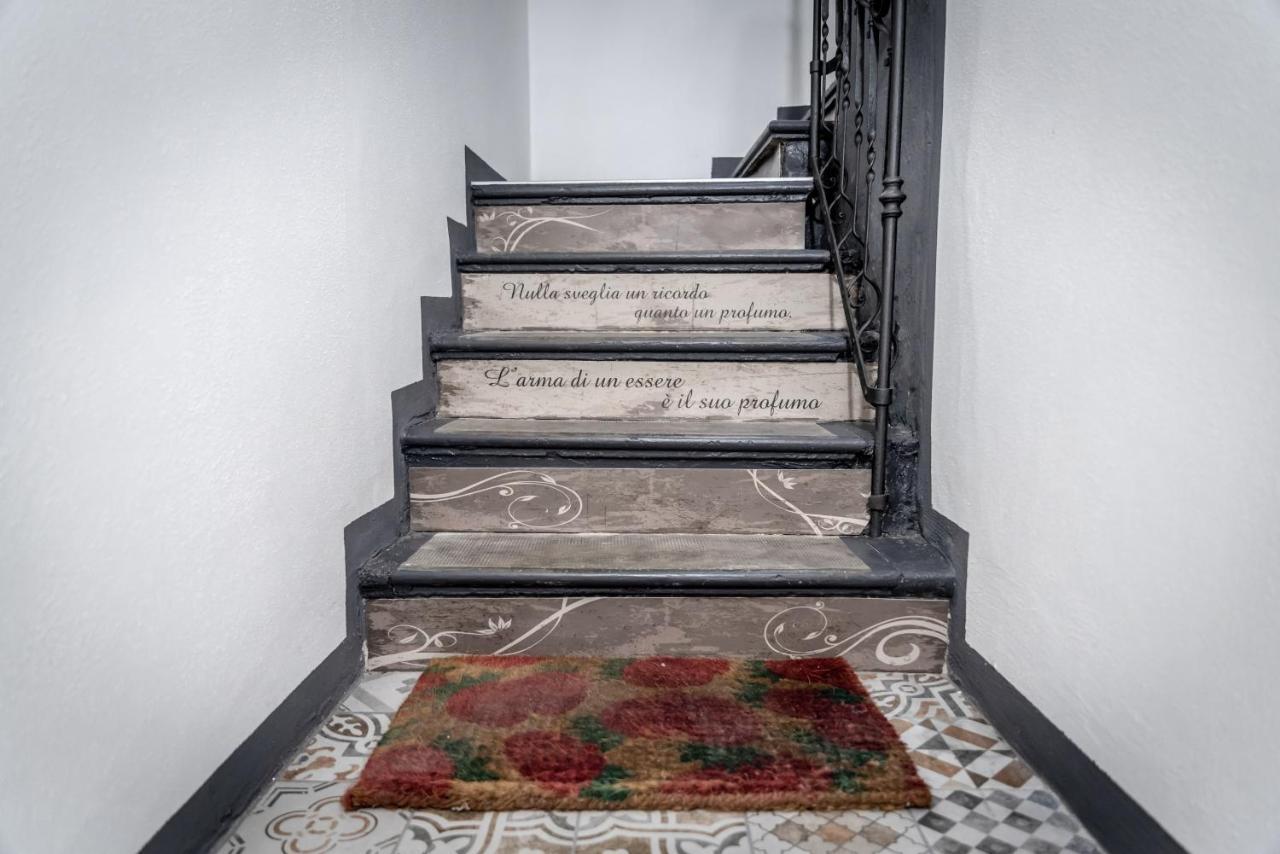 Casa Del Profumo Hotel เปียเชนซา ภายนอก รูปภาพ
