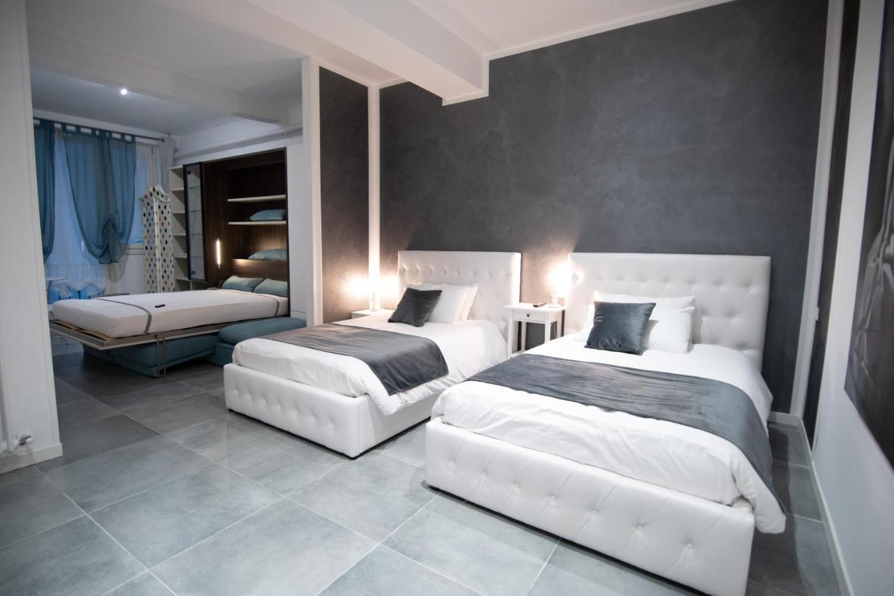 Casa Del Profumo Hotel เปียเชนซา ภายนอก รูปภาพ