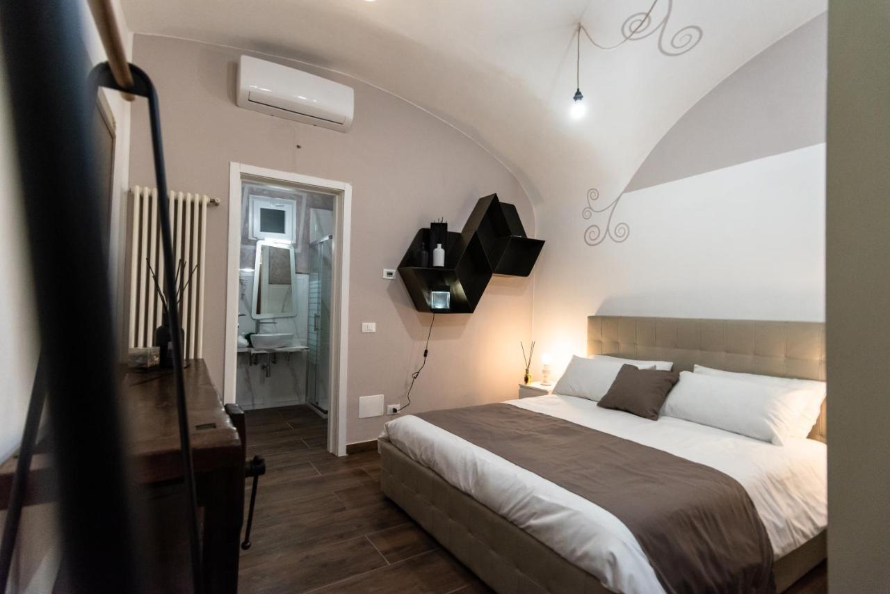 Casa Del Profumo Hotel เปียเชนซา ภายนอก รูปภาพ