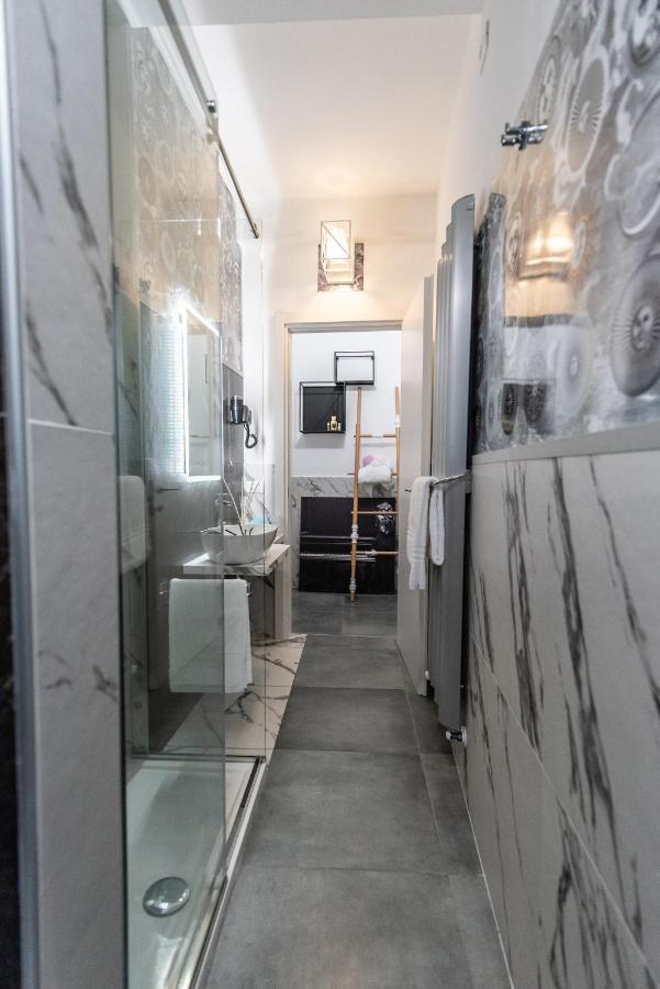 Casa Del Profumo Hotel เปียเชนซา ภายนอก รูปภาพ